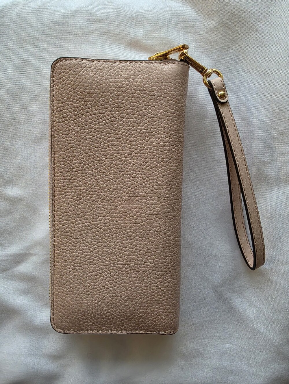 Michael Kors Pebbled Leather Blush Pink Continental Wristlet Wallet - Picture 4 of 5